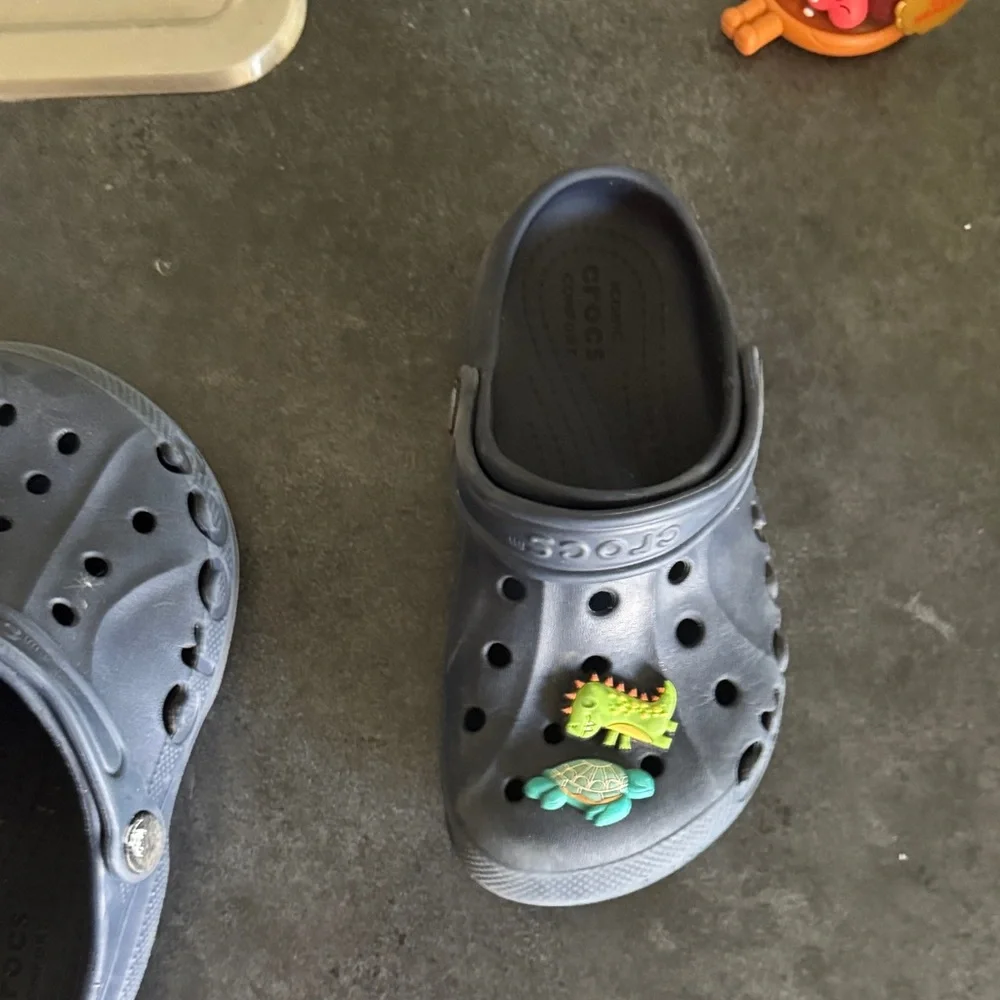 CROCS Kids Classic Clog - Dark Blue with Turtle & Dinosaur Charms
